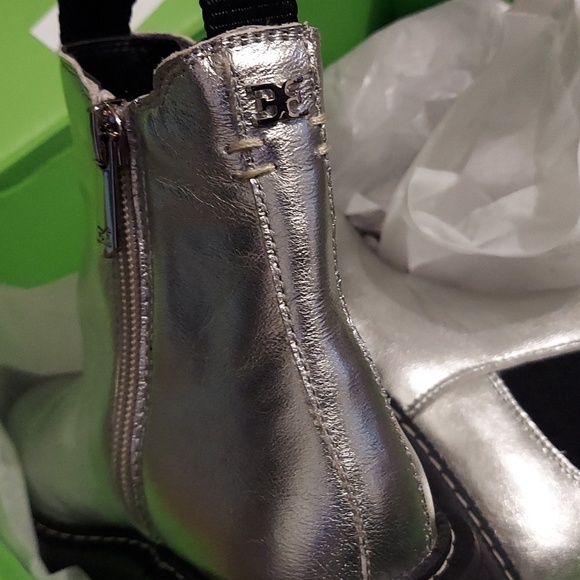 Sam Edelman Laguna Kids Chelsea Boot - Picture 6 of 8